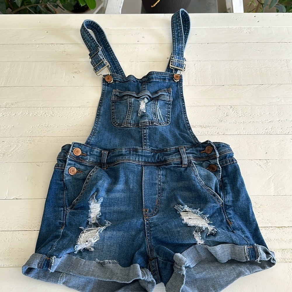Streetwear Society size small denim ladies overalls shortall distressed